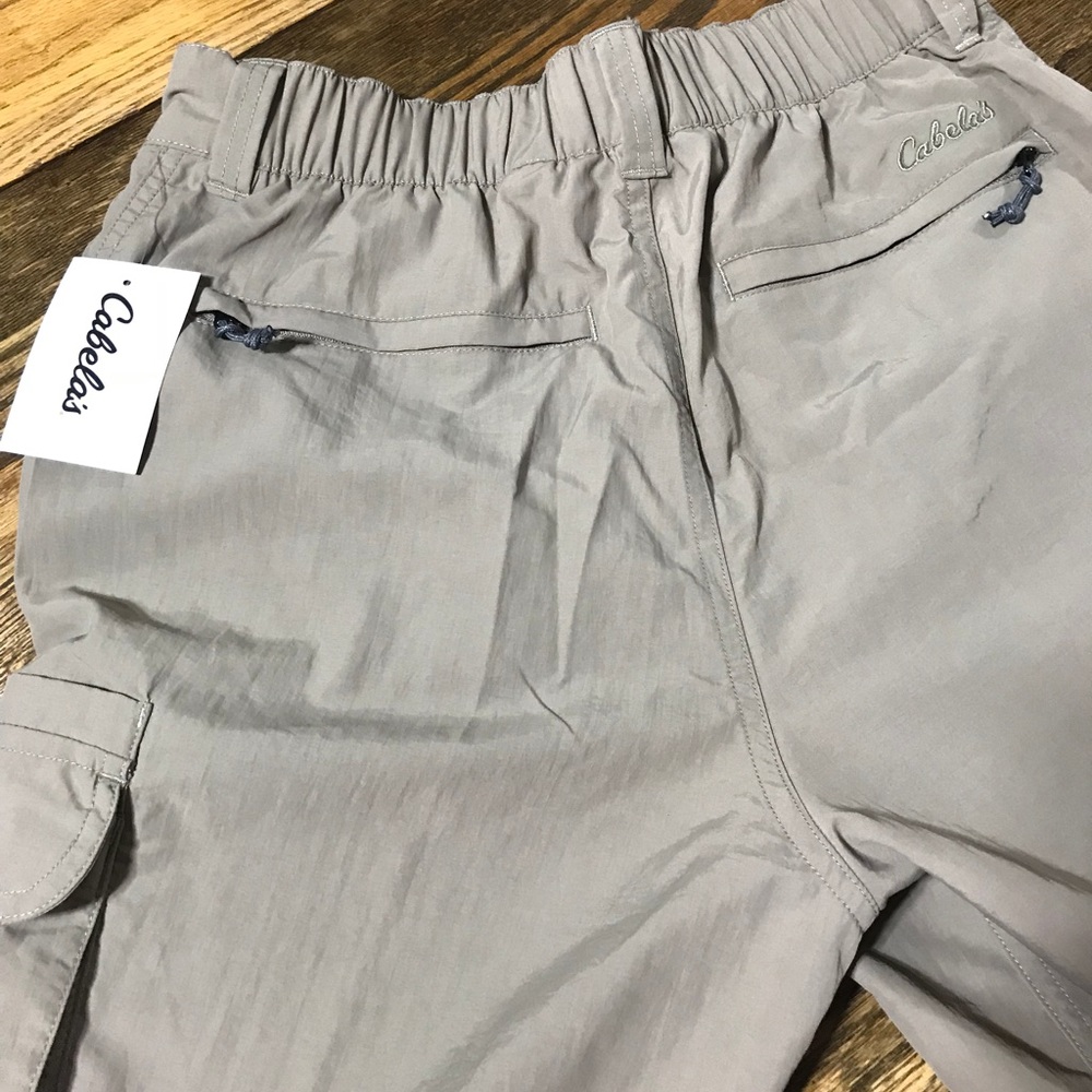 Cabelas brand outdoor pants/shorts